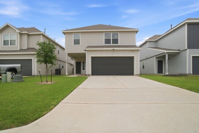 22210 Great Royal Ln in Houston, TX - Building Photo - Building Photo