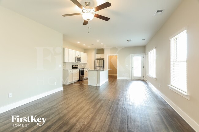 1397 Woodridge Pl, Unit 1 in Gardendale, AL - Building Photo - Building Photo