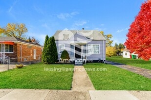 24553 Flower Ave in Eastpointe, MI - Building Photo