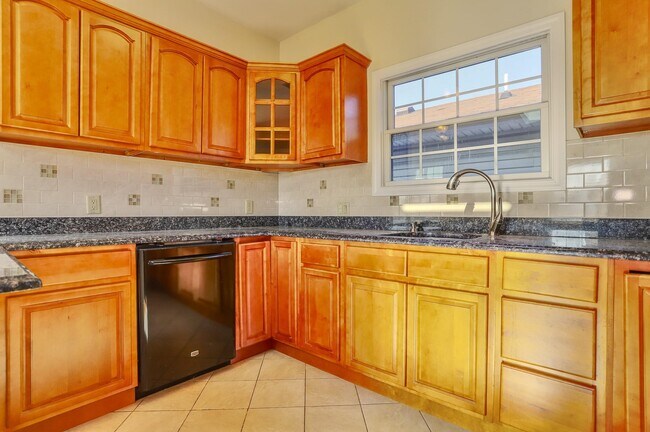 24 Emerson Ave in Jersey City, NJ - Building Photo - Building Photo