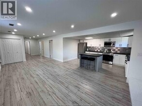511 Gauthier Dr in Windsor, ON - Building Photo - Building Photo
