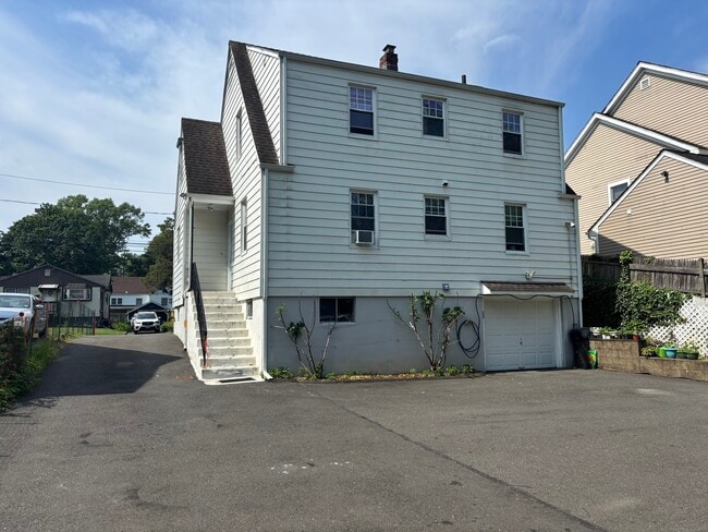 7 Margaret St in Norwalk, CT - Building Photo - Building Photo