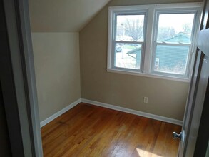 44 Baldwin Ave in South Burlington, VT - Building Photo - Building Photo