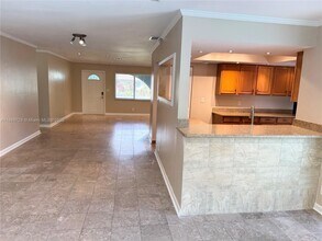 6700 NW 21st Terrace in Fort Lauderdale, FL - Building Photo - Building Photo