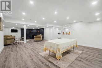 1570 River Rd in Ottawa, ON - Building Photo - Building Photo