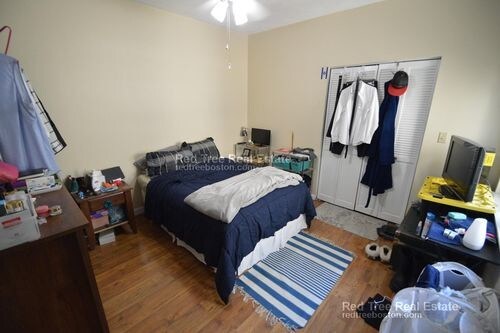 1411 Commonwealth Avenue-Unit -302 in Boston, MA - Building Photo - Building Photo