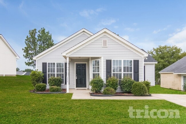 property at 255 Legend Oaks Dr