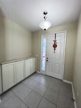 8265 Bayliss Ct in Alafaya, FL - Foto de edificio - Building Photo