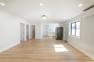 1091 Pu?u ?Alani Way in Pearl City, HI - Building Photo - Building Photo