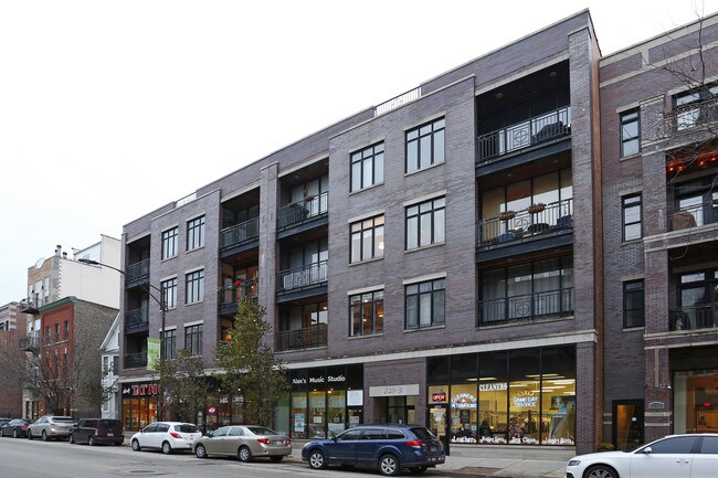 2125-2131 W Belmont Ave in Chicago, IL - Building Photo - Building Photo