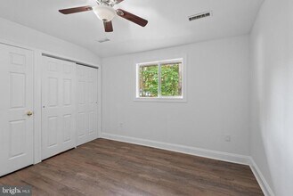 802 San Mateo Trail in Lusby, MD - Foto de edificio - Building Photo