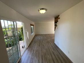 521 E Arrellaga St, Unit 2 in Santa Barbara, CA - Foto de edificio - Building Photo