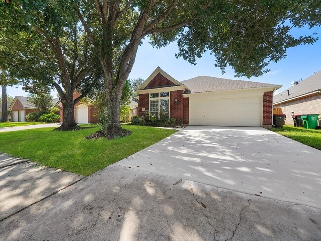 3702 Glenhill Dr in Pearland, TX - Building Photo - Building Photo