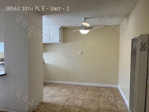 38563 10th Pl E in Palmdale, CA - Building Photo - Building Photo