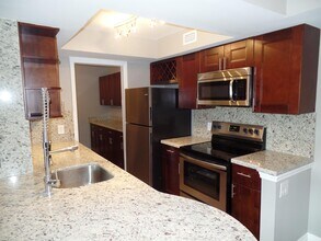 5654 Rock Island Rd in Tamarac, FL - Building Photo - Building Photo