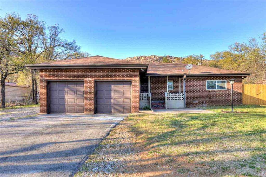 812 E Lake Dr in Lawton, OK - Building Photo