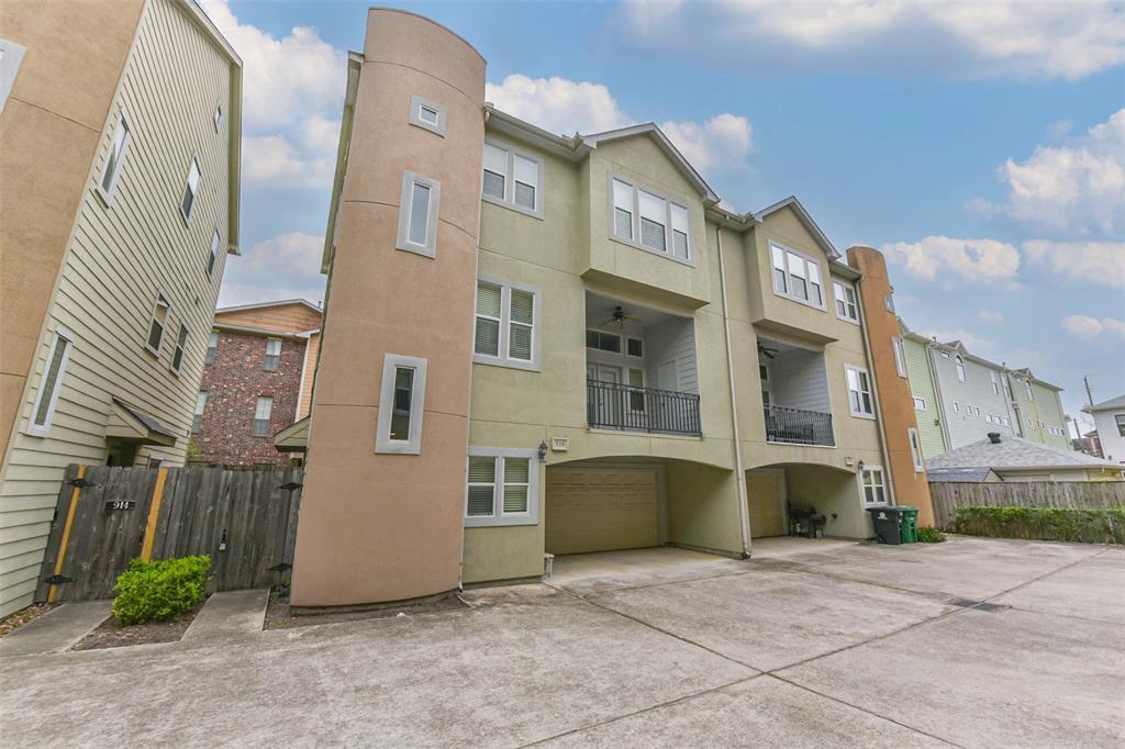 916 W 26th St in Houston, TX - Building Photo