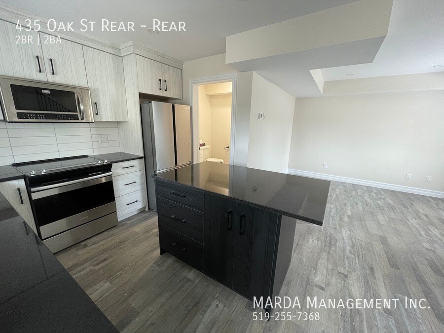 435 Oak St in Windsor, ON - Building Photo