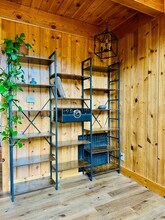 22374 Glenwood Dr in Crestline, CA - Building Photo - Building Photo