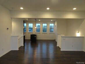 5926 Arban Dr in Troy, MI - Building Photo - Building Photo