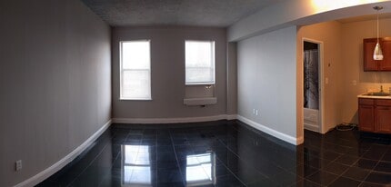 1001 St Paul St, Unit 10E in Baltimore, MD - Foto de edificio - Building Photo