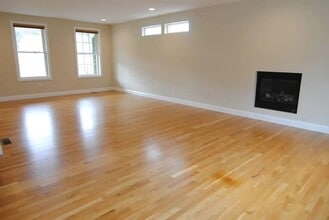37 Schwinn Dr in Nashua, NH - Building Photo - Building Photo