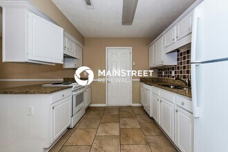 11219 Knotty Pine Pl in Hampton, GA - Building Photo - Building Photo