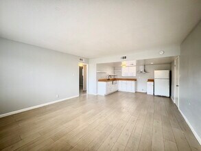 922 N 1st St in Las Vegas, NV - Building Photo - Building Photo