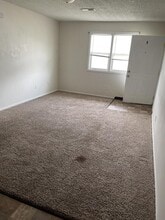 2110 Bradley Ct in Springfield, IL - Building Photo - Building Photo