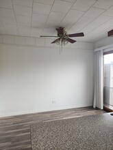 1751 Bristol Walk, Unit 1751 in Hoffman Estates, IL - Building Photo - Building Photo