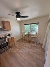 6906 Pin Oak Ct in Fair Oaks, CA - Building Photo - Building Photo