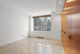 15 W 53rd St-Unit -19E in New York, NY - Building Photo - Building Photo