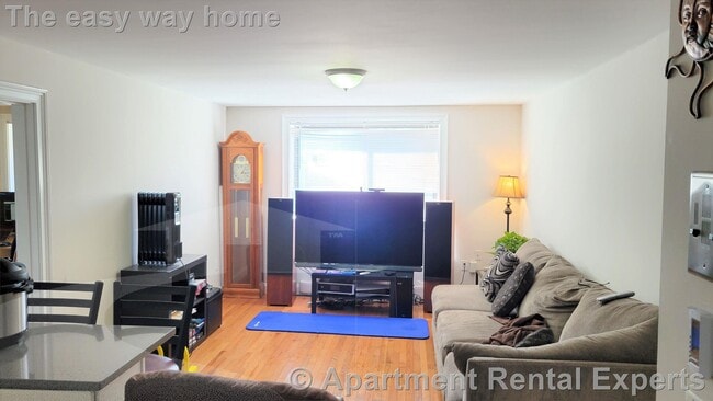 134 Summer St, Unit #5 in Malden, MA - Building Photo - Building Photo