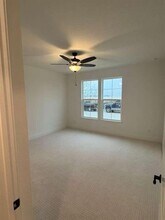 7023 Lathrop Ln in Frisco, TX - Foto de edificio - Building Photo