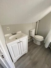 64 Arnold St in Quincy, MA - Building Photo - Building Photo