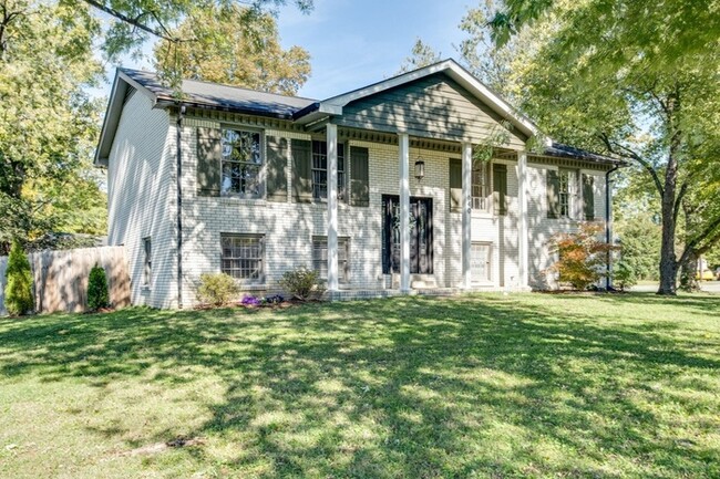 property at 640 Tobylynn Ct