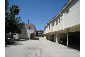 Westcourt Apartments in Anaheim, CA - Building Photo - Building Photo