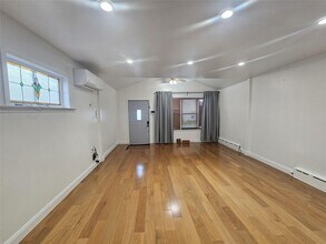 94-56 225th St in Queens, NY - Building Photo - Building Photo