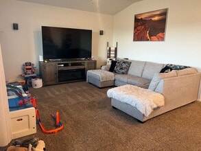 3317 Curlew Dr in Berthoud, CO - Building Photo - Building Photo