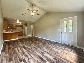 121 Green Ln in Batesville, AR - Building Photo - Building Photo