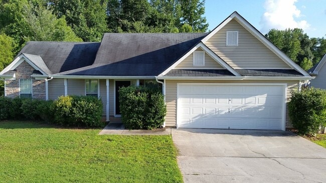 303 Baldwin Park Dr in Lagrange, GA - Building Photo - Building Photo