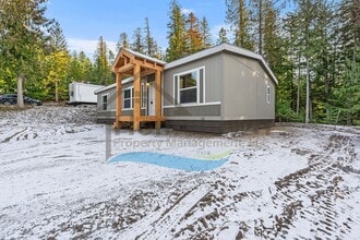 172 Cedar Hill in Sagle, ID - Building Photo - Building Photo