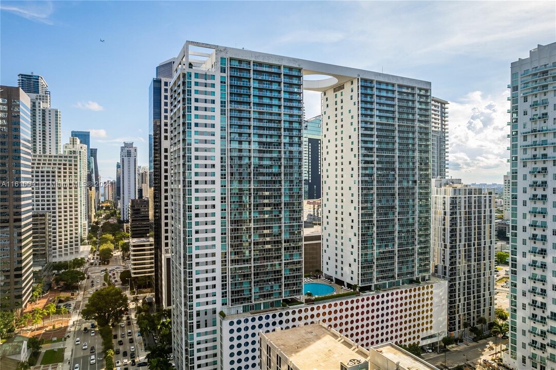 55 SE 6th St, Unit 2105 in Miami, FL - Building Photo