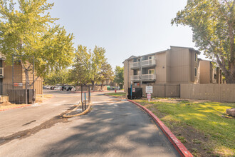 Keyway Apartments in Sparks, NV - Foto de edificio - Building Photo