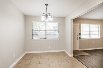 4931 Fitzwater Dr in Spring, TX - Building Photo - Building Photo