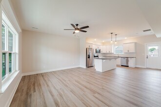 3505 Arbor Crossing Way in Jeffersonville, IN - Building Photo - Building Photo
