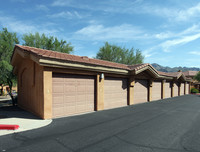 Pinnacle Canyon Apartments in Tucson, AZ - Foto de edificio - Building Photo