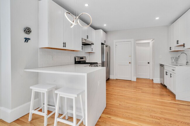 99 Kilsyth Rd, Unit #2 in Boston, MA - Building Photo - Building Photo