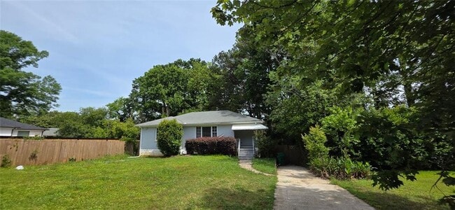 property at 2002 E Camellia Dr