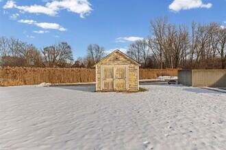 46730 Romeo Plank Rd in Macomb, MI - Building Photo - Building Photo